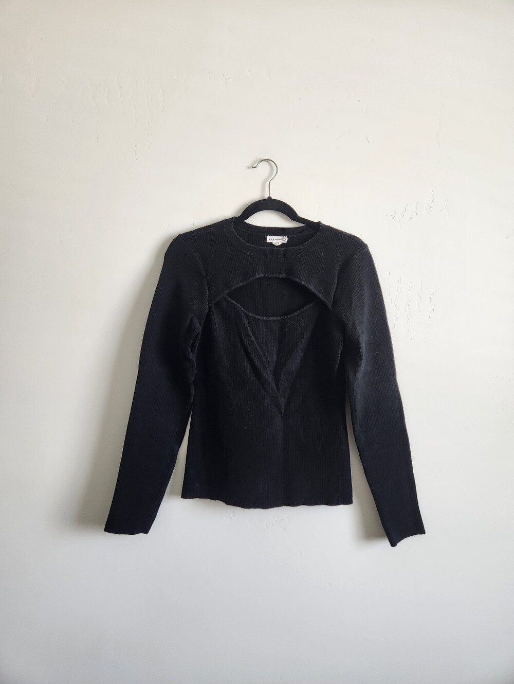 Good American Cut Out Rib Top Size 3/4 - Picture 3 of 8